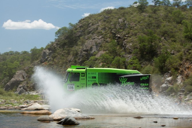 Dakar 2013, závodní speciál s motorem Gyrtech
